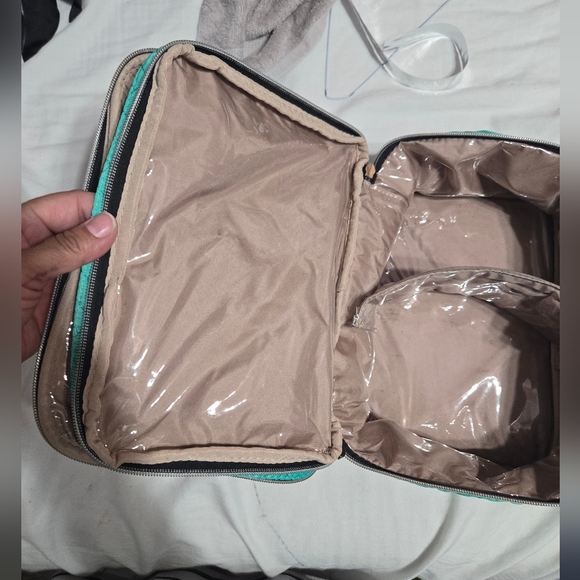 Bafamye Makeup Travel Bag Women, Large Cosmetic Case, Makeup Bag Organizer - Picture 8 of 9